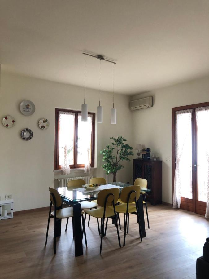 Casa Patrizia Lägenhet Torri Del Benaco Exteriör bild