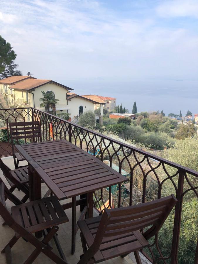 Casa Patrizia Lägenhet Torri Del Benaco Exteriör bild
