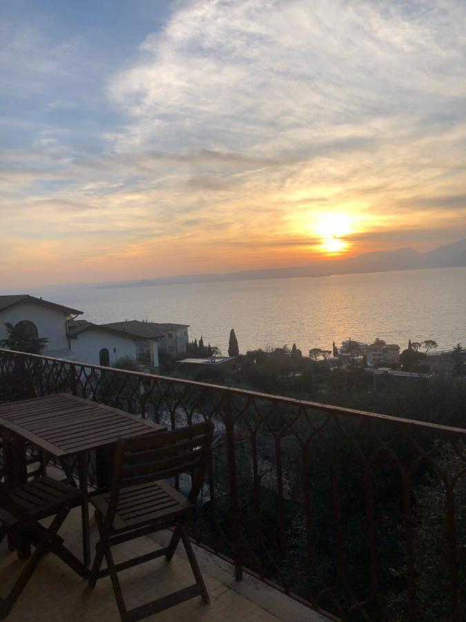 Casa Patrizia Lägenhet Torri Del Benaco Exteriör bild