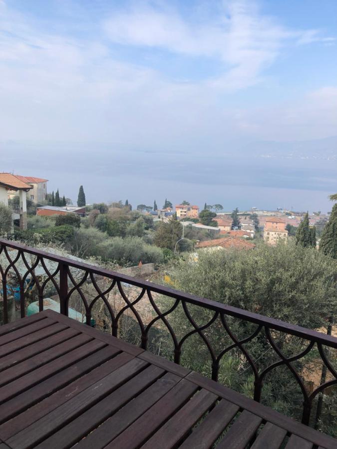 Casa Patrizia Lägenhet Torri Del Benaco Exteriör bild